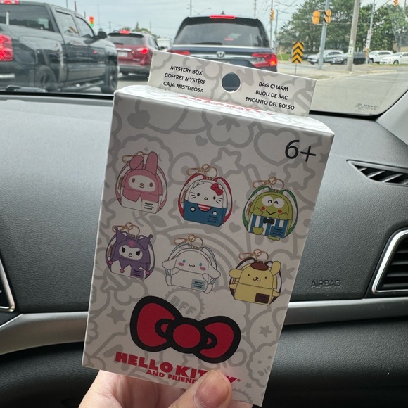 hello kitty loungefly mystery box - Picture 2 of 3
